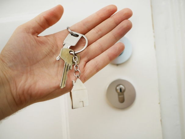 https://AndreaM.StopRentingStartOwning.info